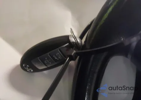 2017 Infiniti Q70L 3.7 z USA, uszkodzony, nr VIN JN1BY1PPXHM170075